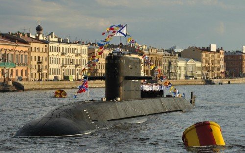 俄罗斯首艘拉达级潜艇再次海试 曾被海军拒收