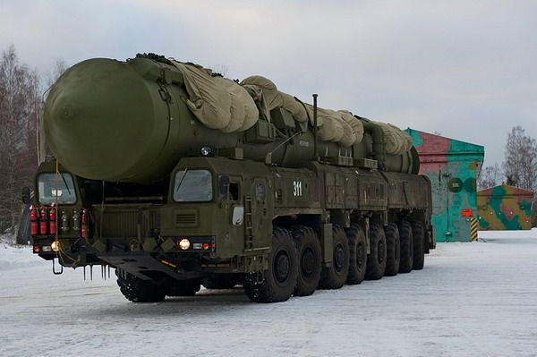 俄军两个“亚尔斯”RS-24导弹团进入战斗值勤