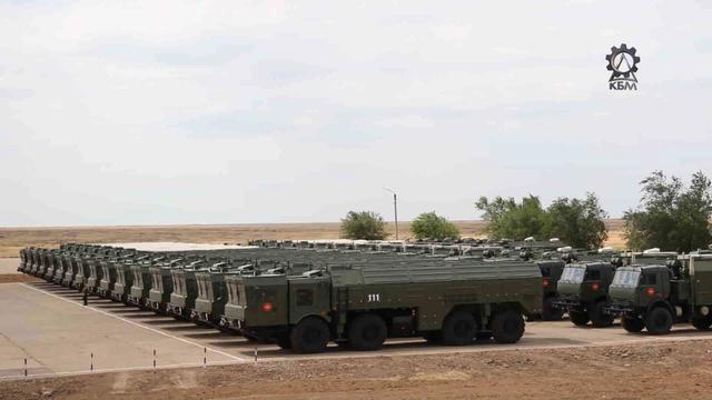 俄将在2021年前将组建新导弹与炮兵部队