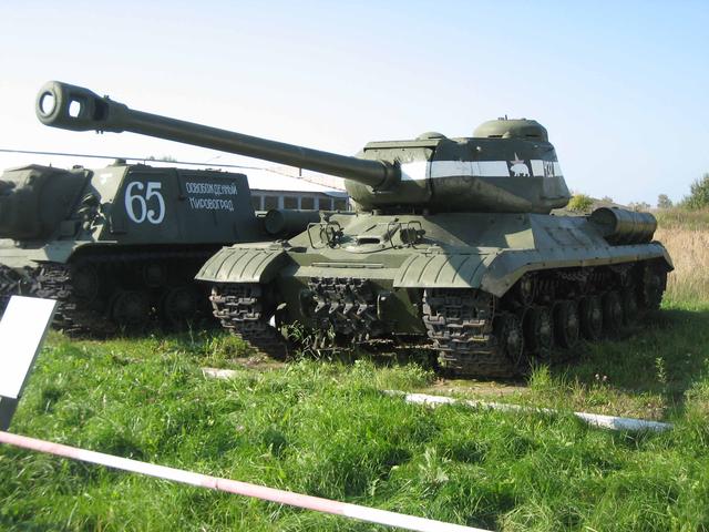 俄罗斯专家修复二战传奇经典IS-2重型坦克