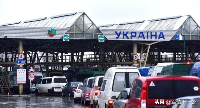 疫情下的乌克兰：总统下令关闭国门，数万民众冲向边境