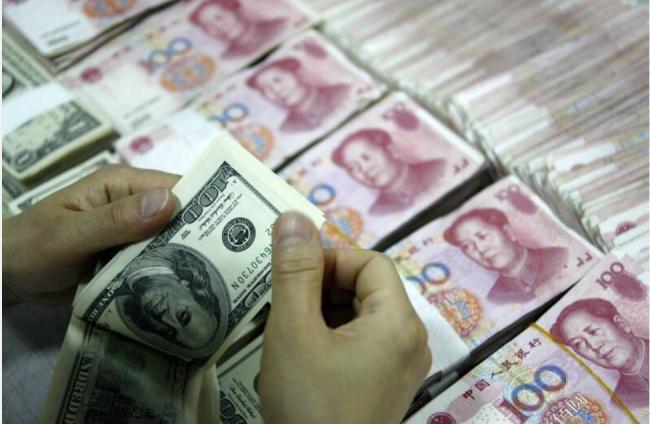 中国抛美元救驾无效 人民币创14年新低