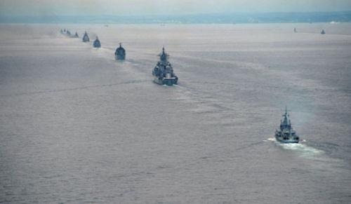 俄太平洋舰队在日本海演练反潜艇和扫雷防御