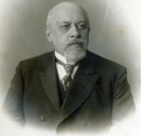 ▎米哈伊尔·阿基莫夫（1847-1914），实际上比杜尔诺沃小